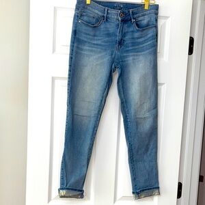 White House Black Market Women's Light Blue Skinny Jeans